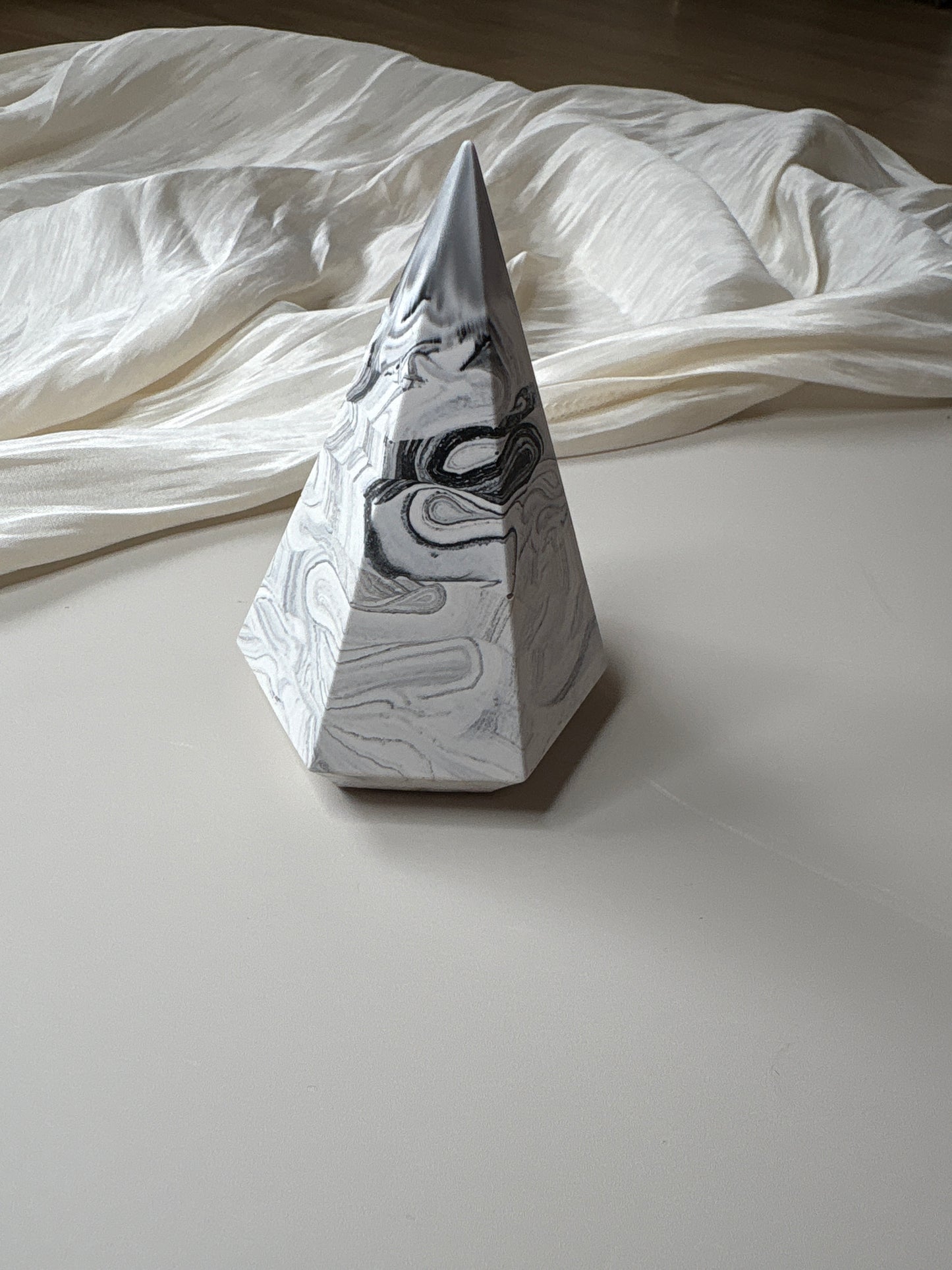 Grey Marble Ring Holder