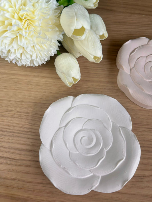 White camellia-shaped handmade tray styled with ivory tulips – elegant floral home accessory for jewellery or keys.