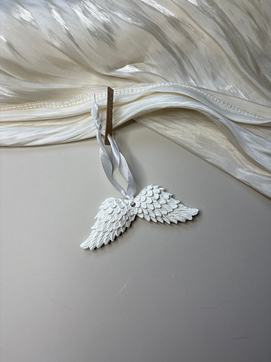 White Angel Wings Tree Decor
